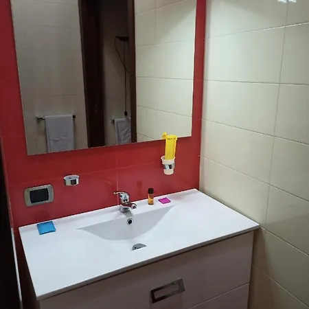 לינה וארוחת בוקר La Luna E Il Sole 3*