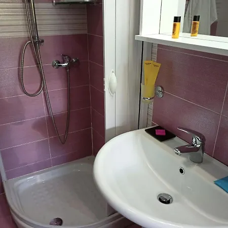 La Luna E Il Sole לינה וארוחת בוקר בארלטה