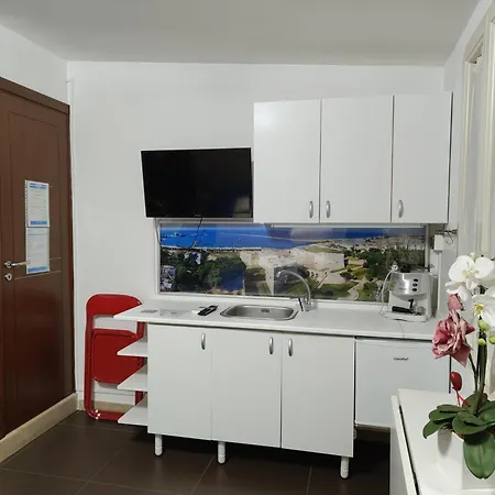 La Luna E Il Sole Oda ve Kahvaltı 3*